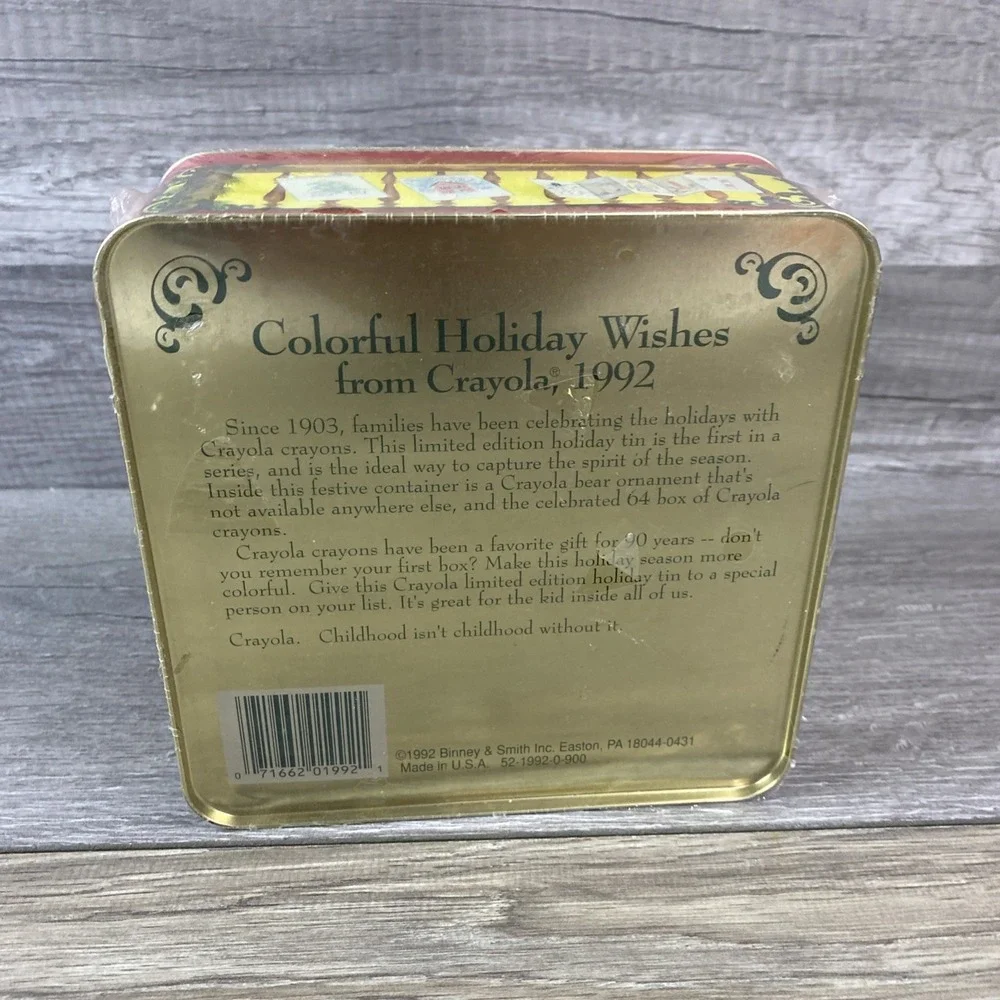 Crayola Holiday Tin 1992 Unisex OS Red NEW 1st‎ Edition 64 Crayons Bear Ornament